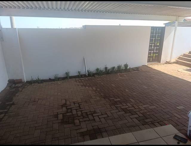 1 BEDROOM PROPERTY TO RENT IN BLUFF